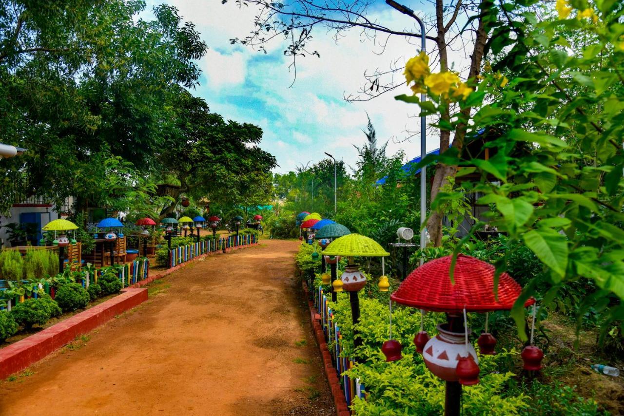 Panchobon Art Resort Шантиникетан Экстерьер фото