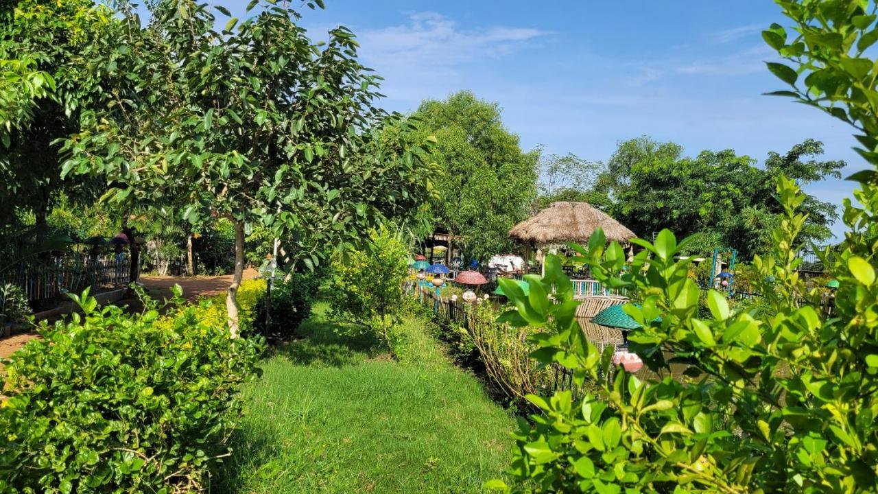 Panchobon Art Resort Шантиникетан Экстерьер фото