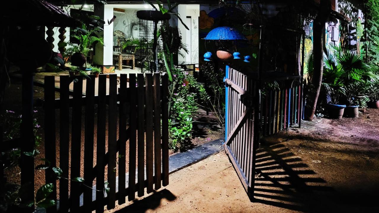 Panchobon Art Resort Шантиникетан Экстерьер фото