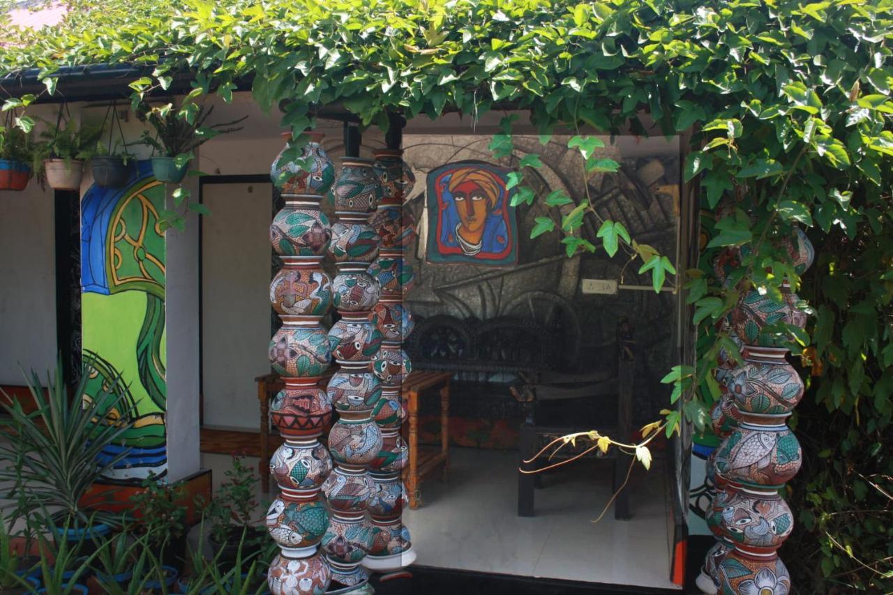 Panchobon Art Resort Шантиникетан Экстерьер фото